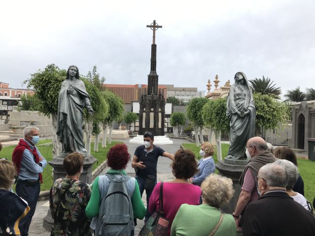 VEGUETA Y SU CEMENTERIO, foto 1