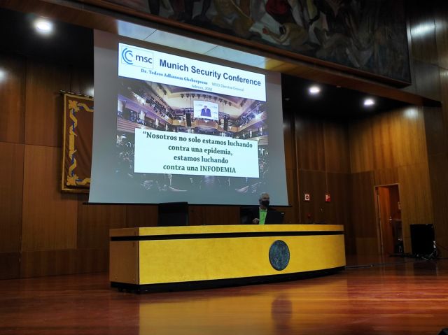 CONFERENCIAS . NAVIDAD CON ABRAZOS, foto 357