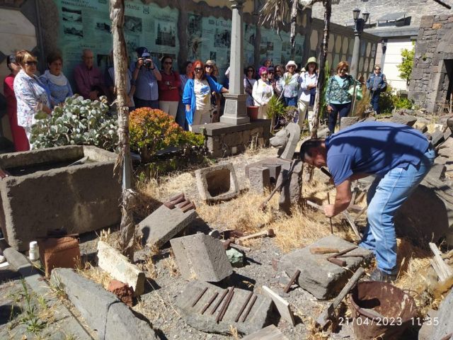 VISITA A ARUCAS. PIEDRAS LA CANTERA. HEREDAD DEL AGUA., foto 1