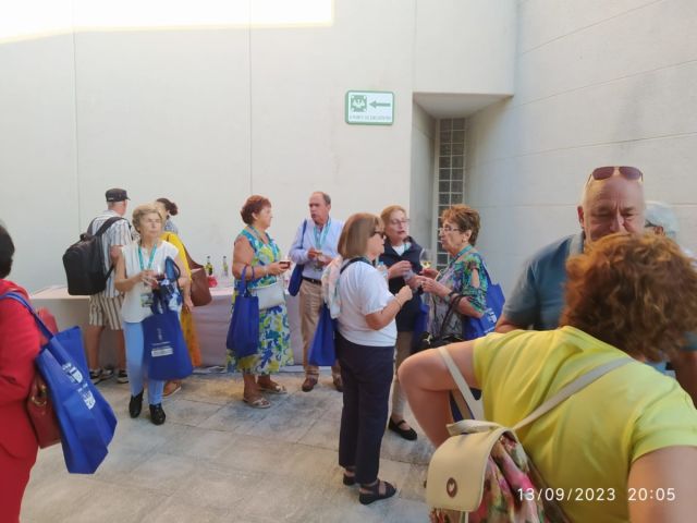 XXI JORNADAS INTERNACIONALES SOBRE ASOCIACIONISMO EN LOS PROGRAMAS UNIVERSITARIOS DE MAYORES., foto 3